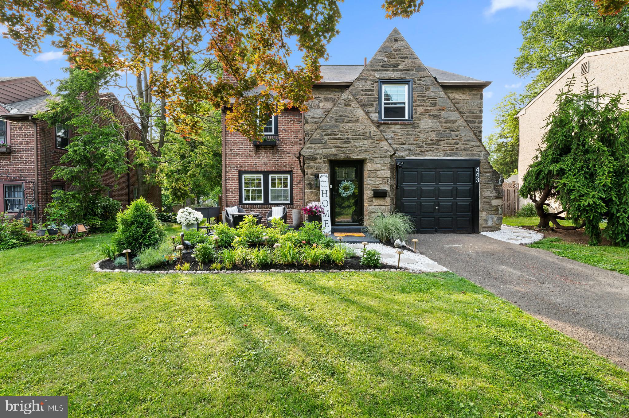 443 N STERLING RD
