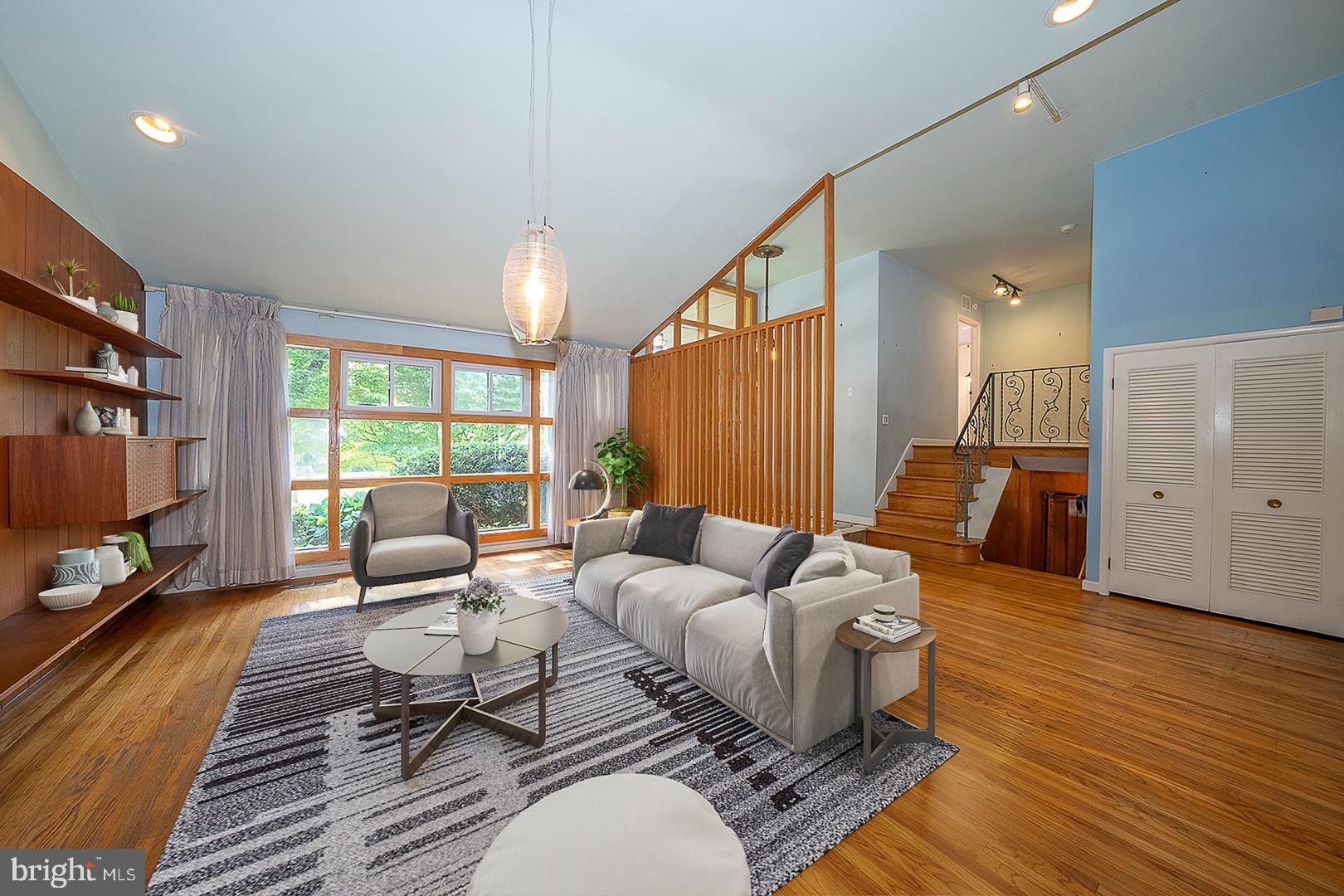 105 Mary Watersford Rd