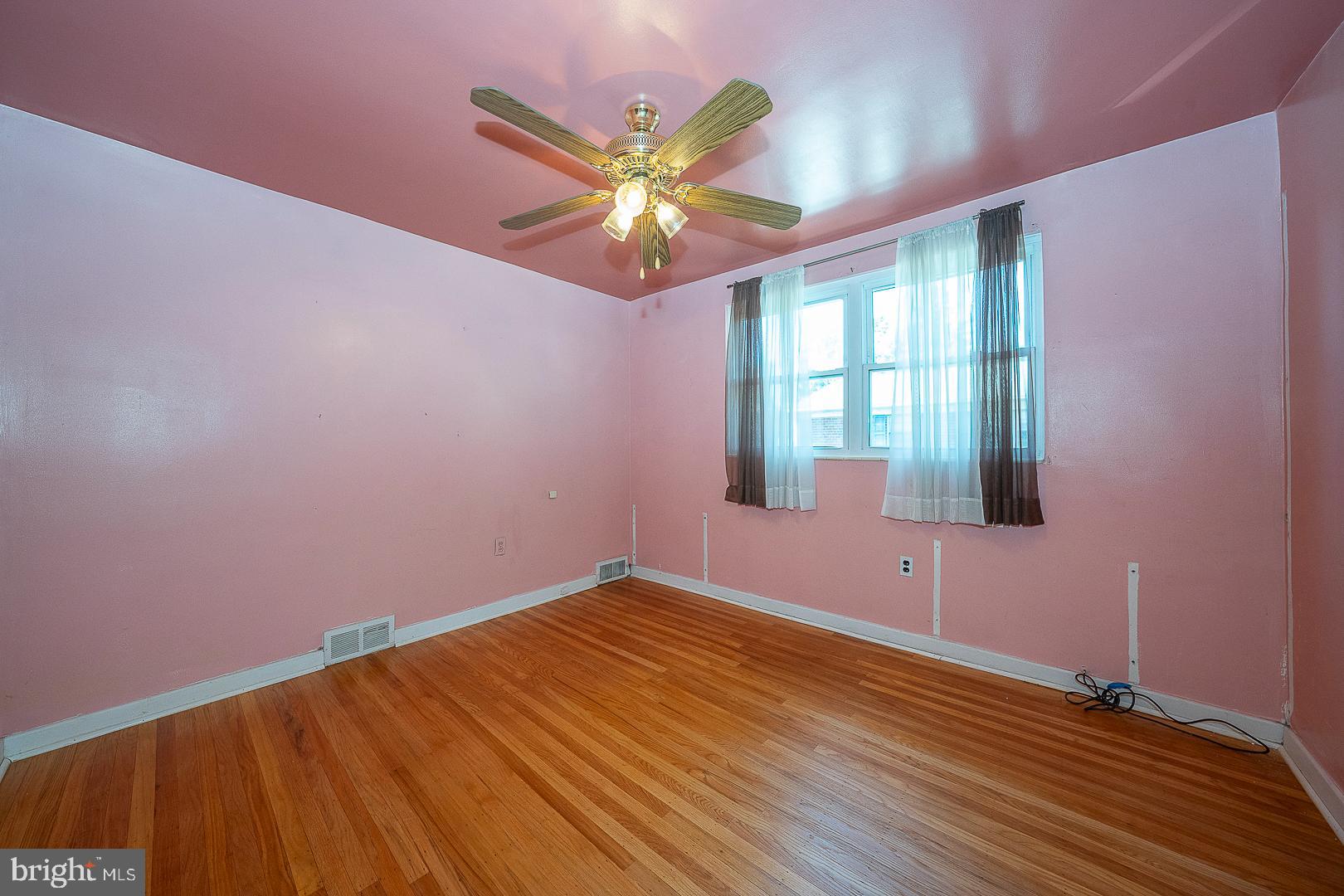105 Mary Watersford Rd