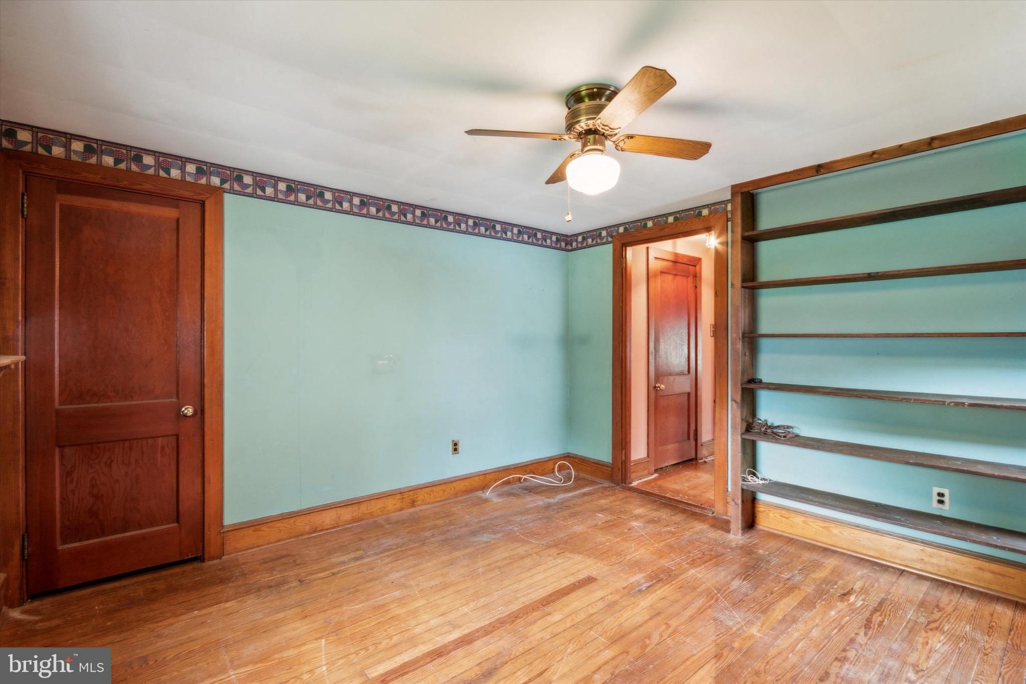 76 Williams Ln