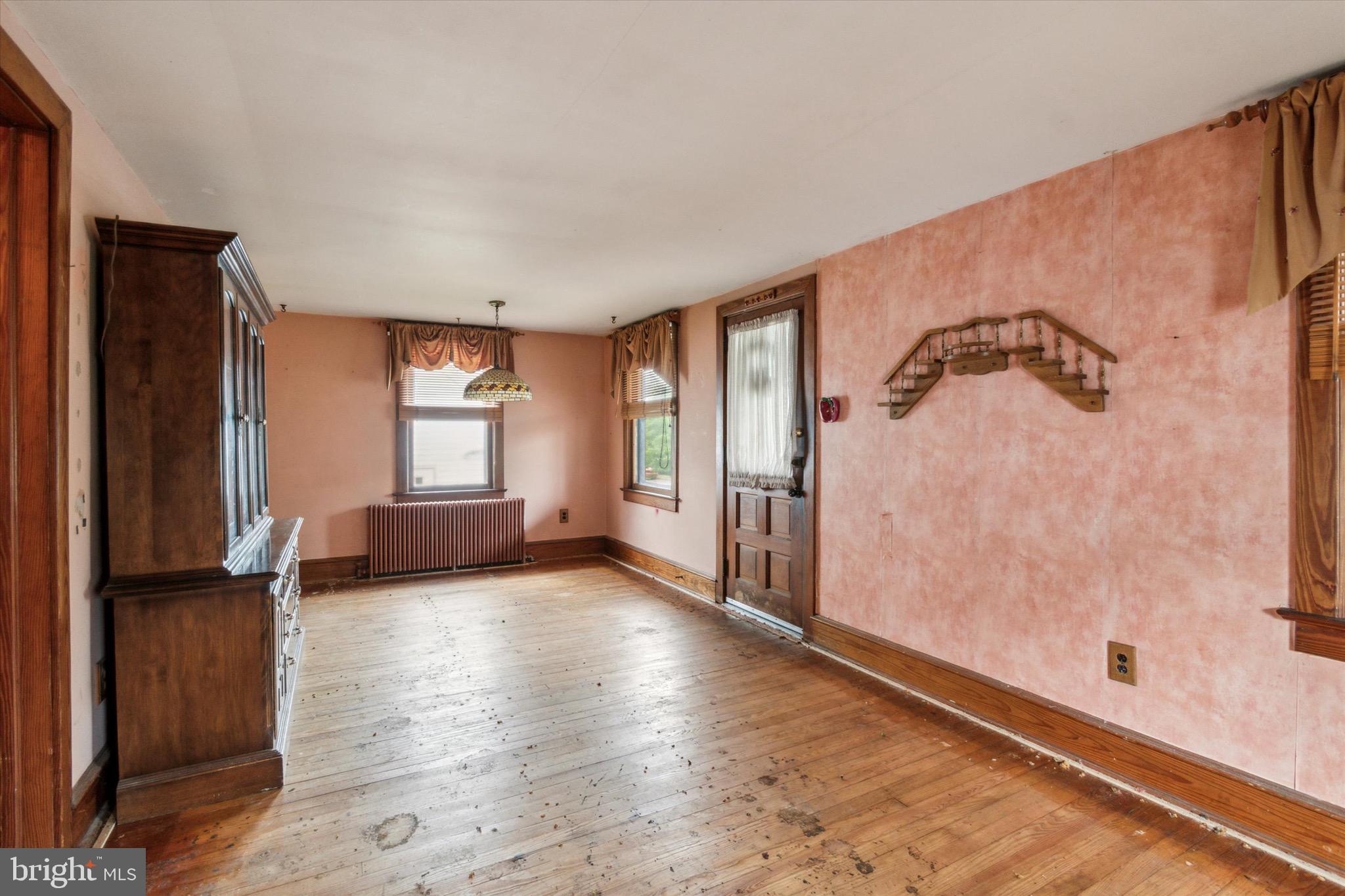 76 Williams Ln