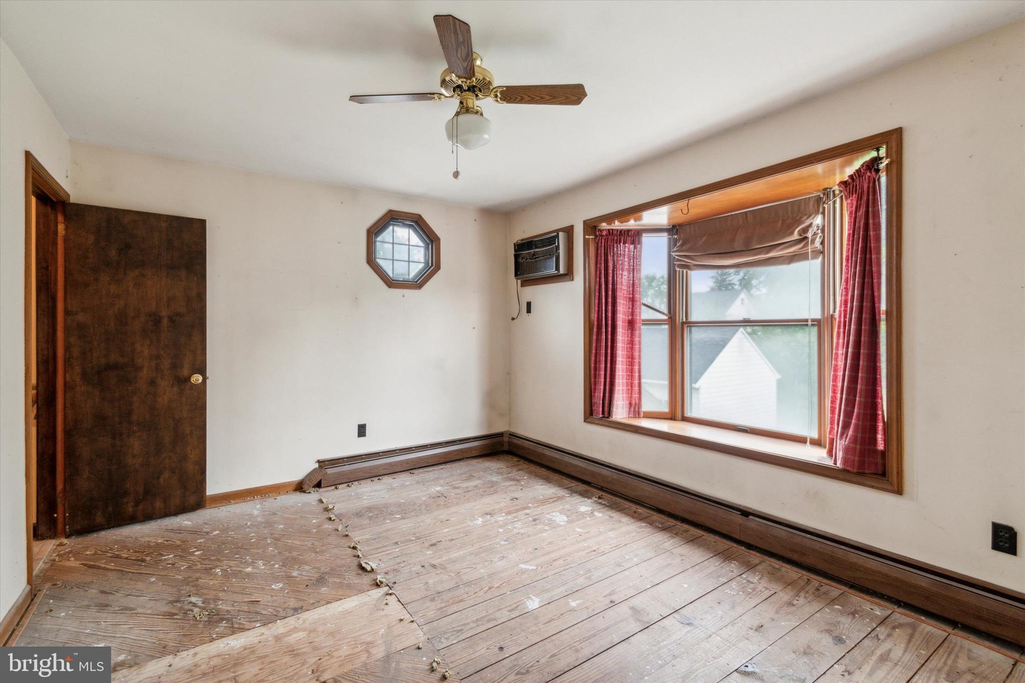 76 Williams Ln