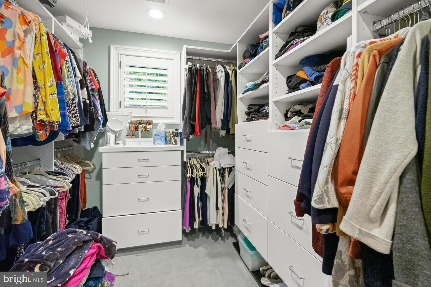 325 HAMILTON RD