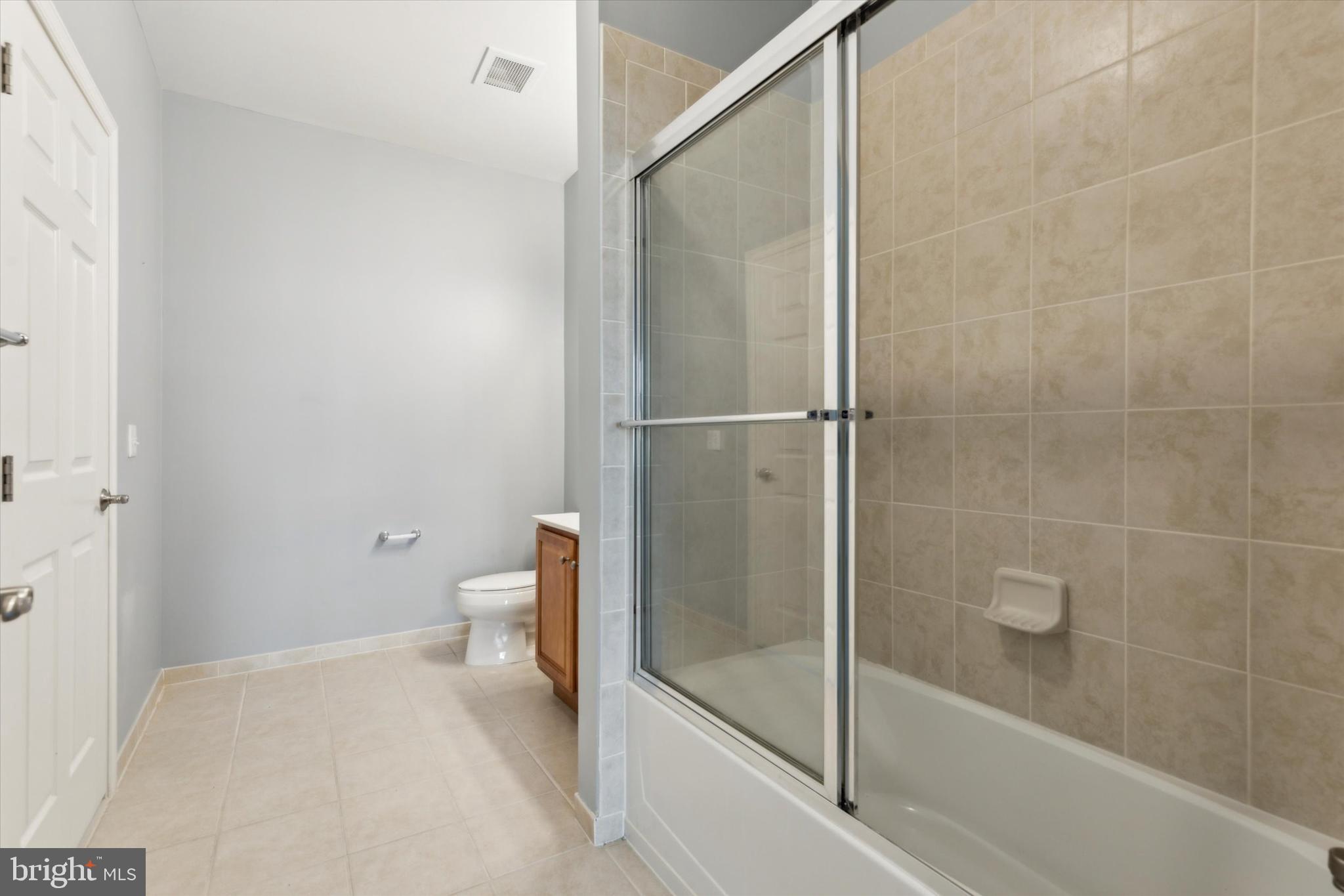 300 W Elm St #2125