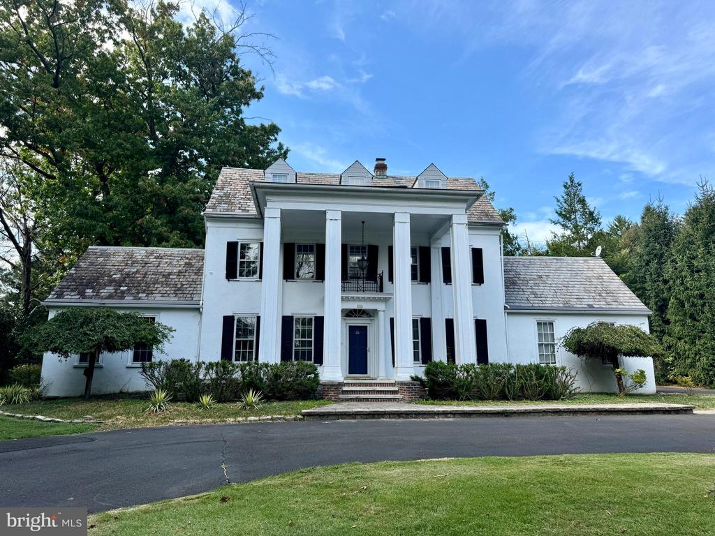 8314 CEDAR RD