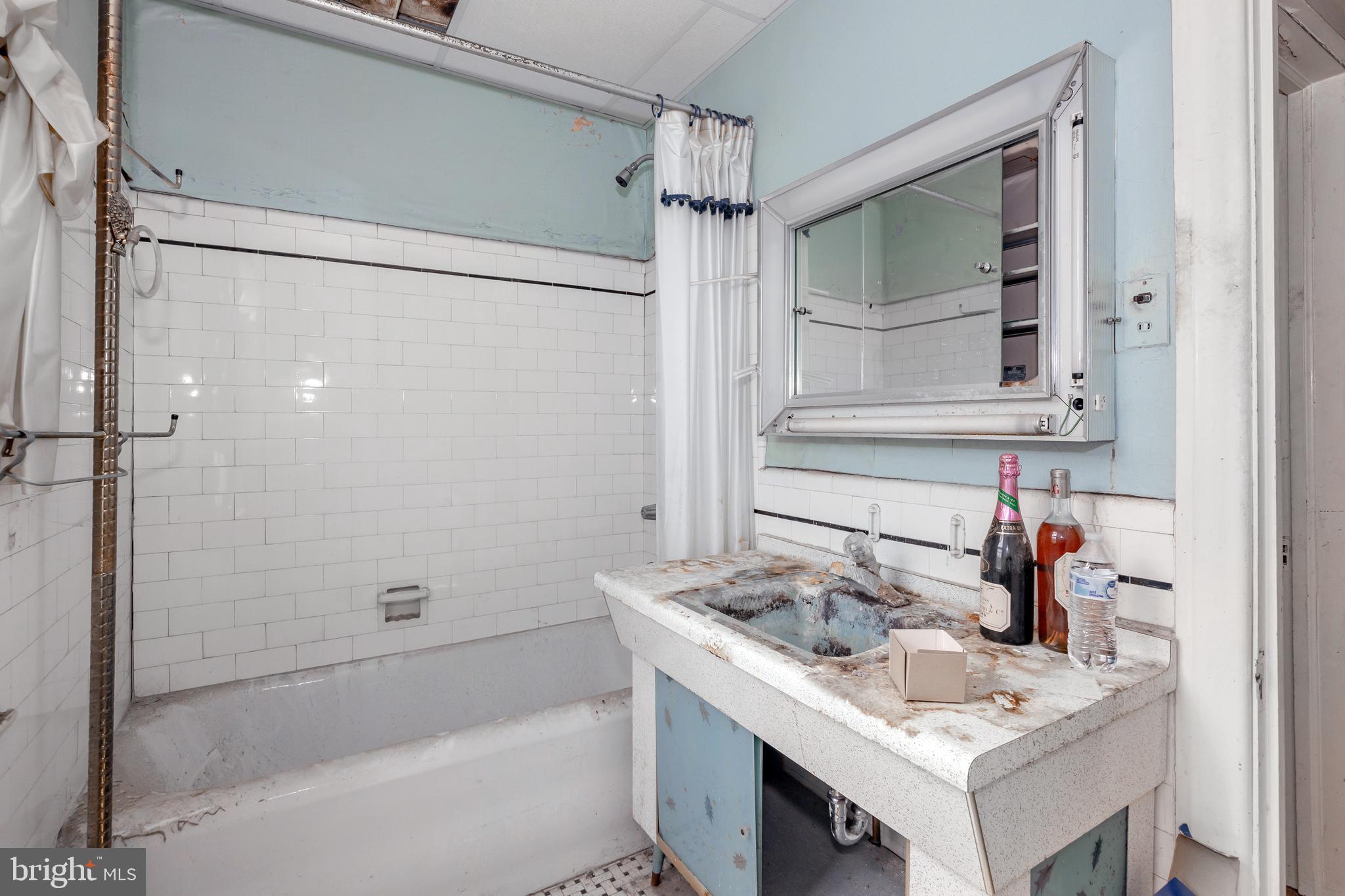 33 Rosedale Rd