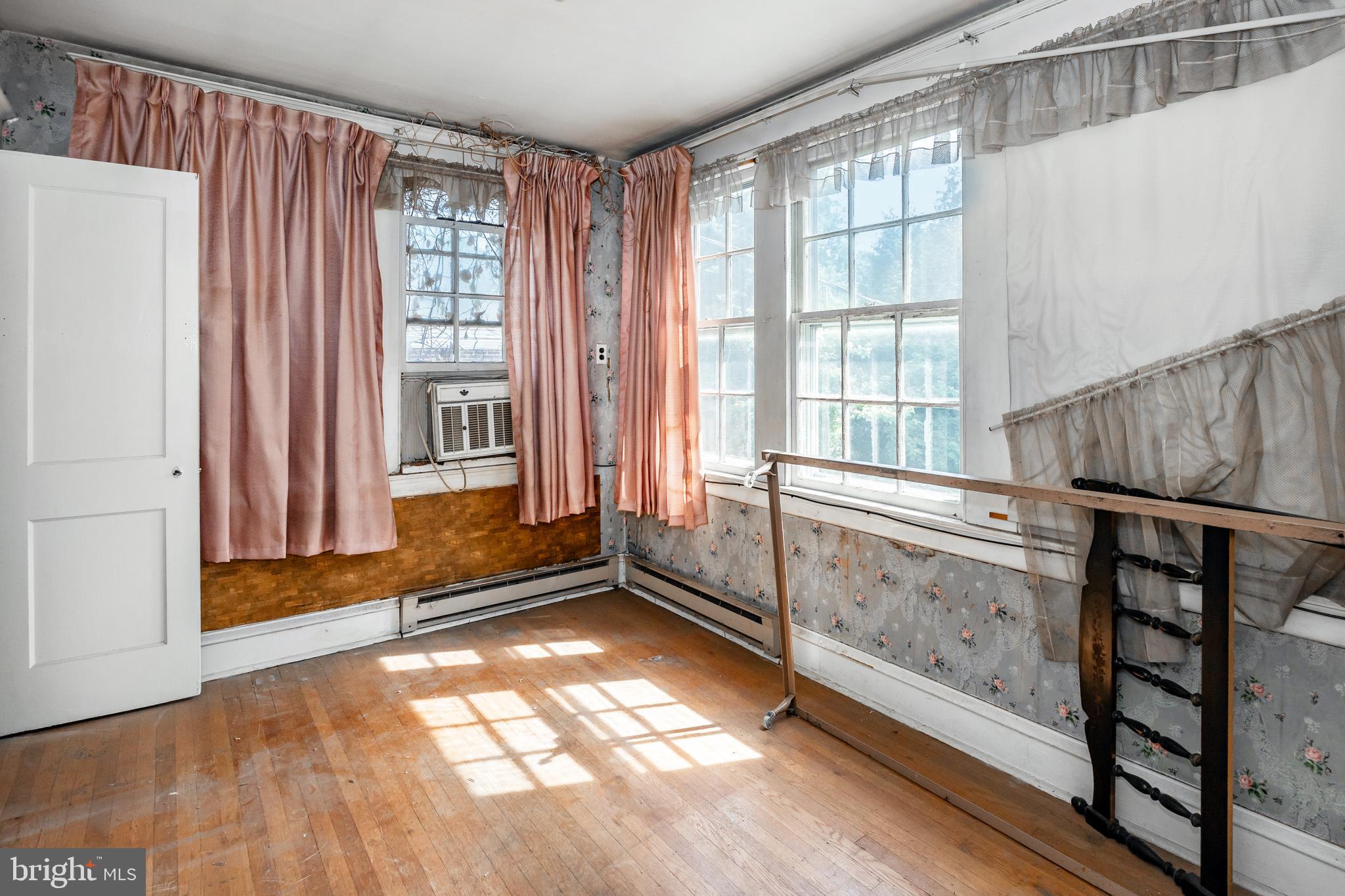 33 Rosedale Rd