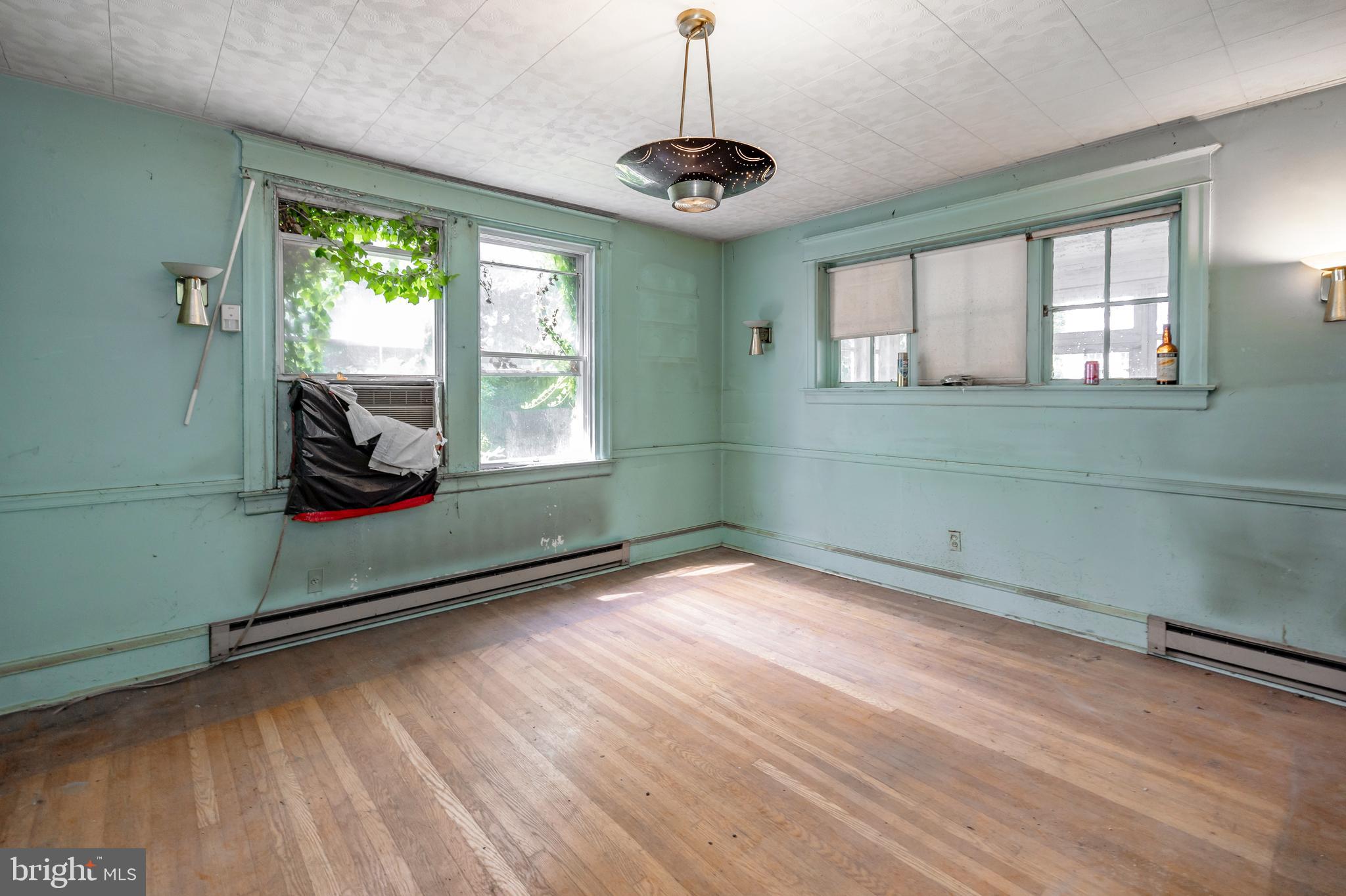 33 Rosedale Rd