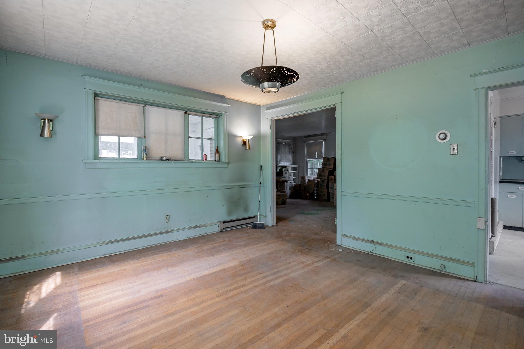 33 Rosedale Rd