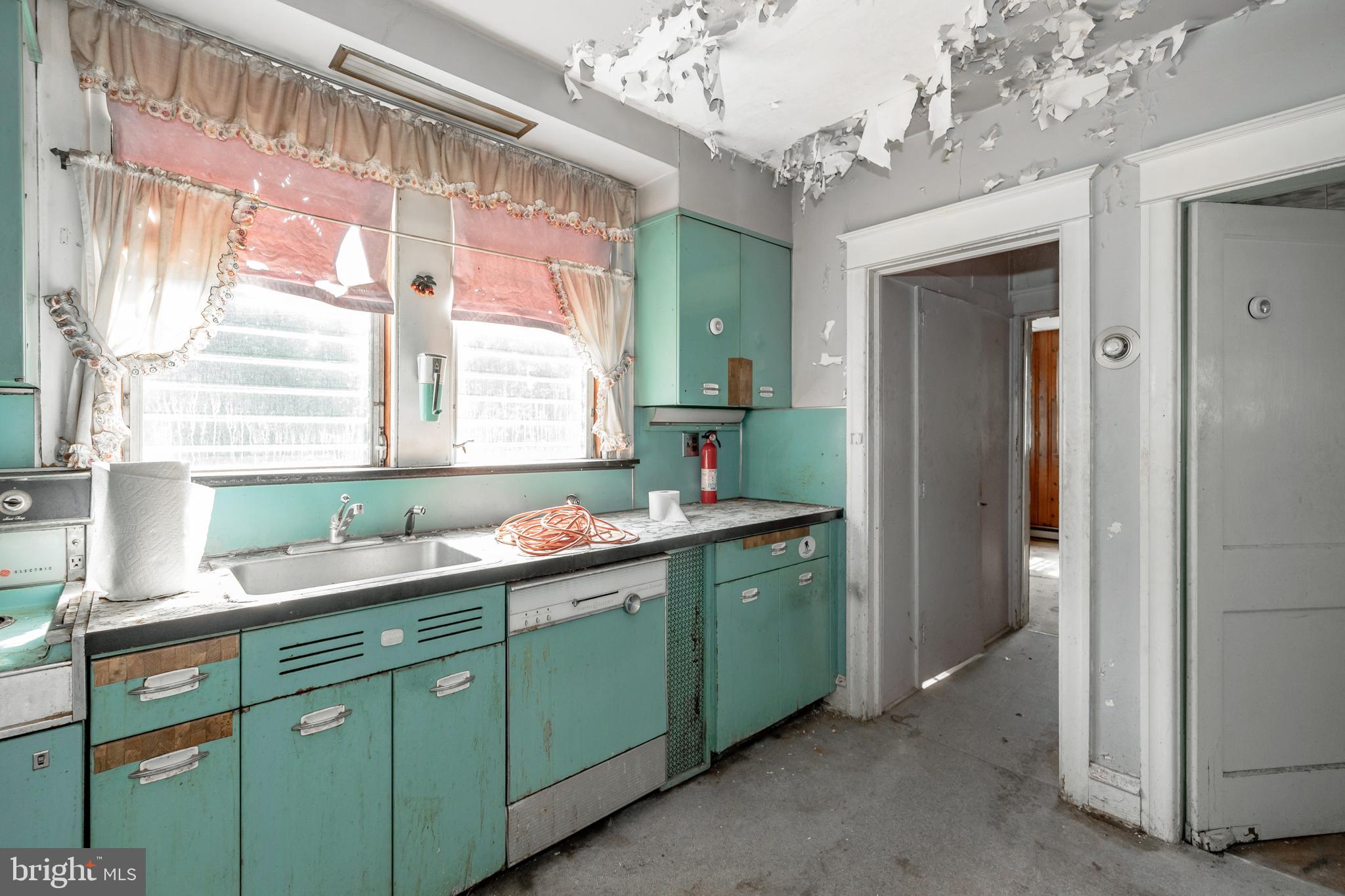 33 Rosedale Rd