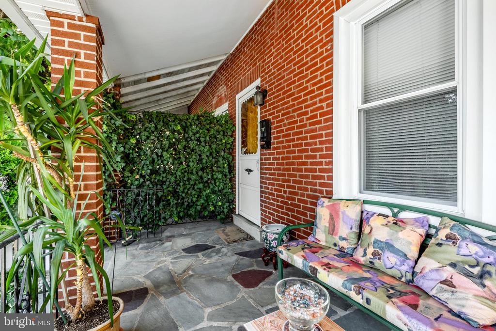 234 E Spring Ave