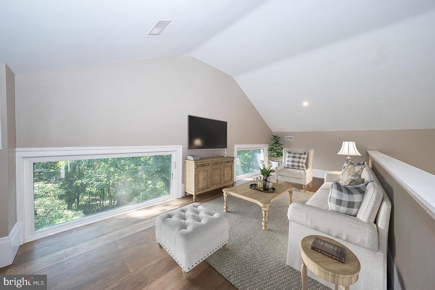 50 Fairview Rd