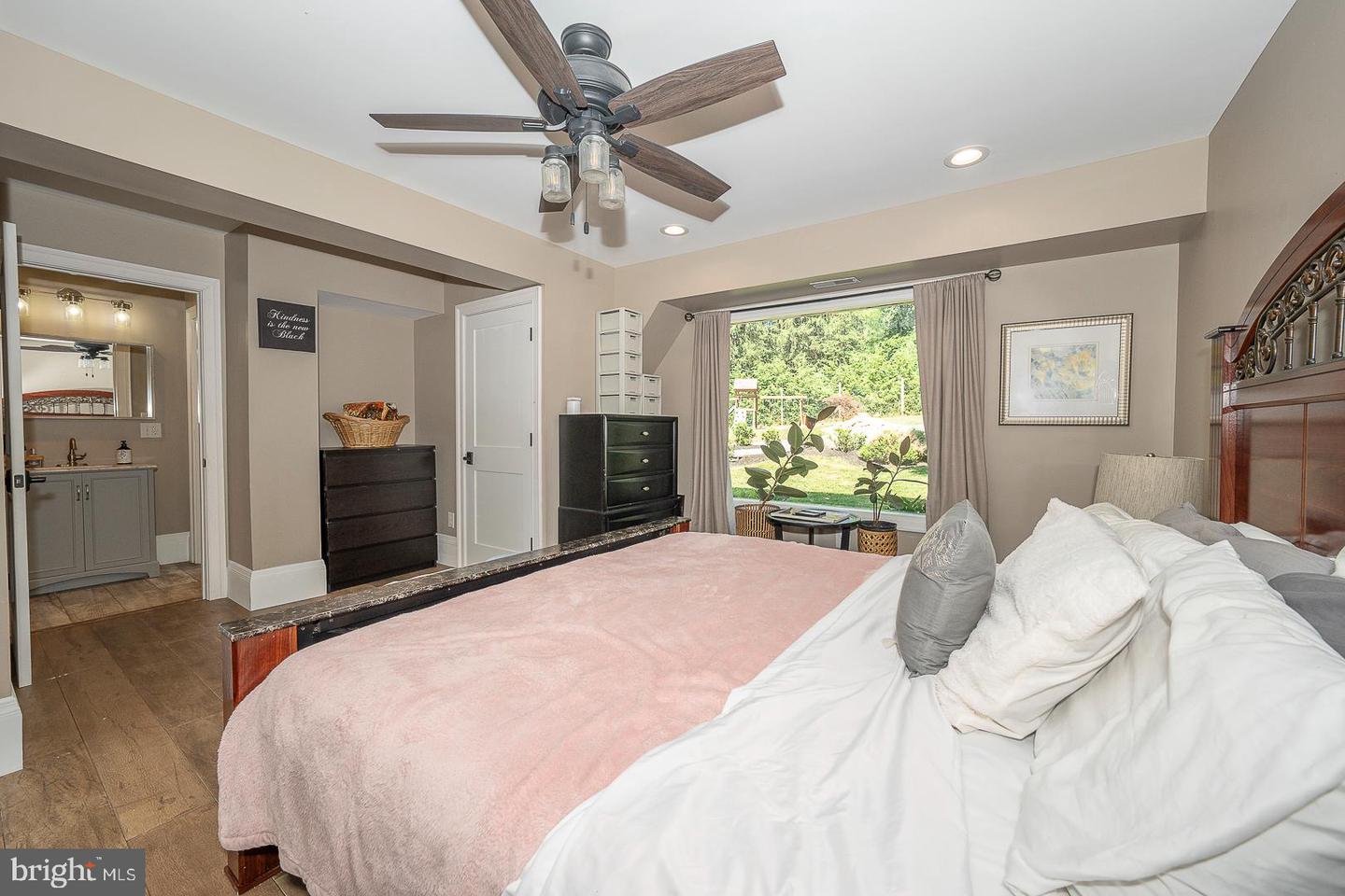 50 Fairview Rd