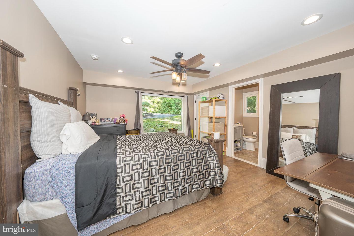 50 Fairview Rd