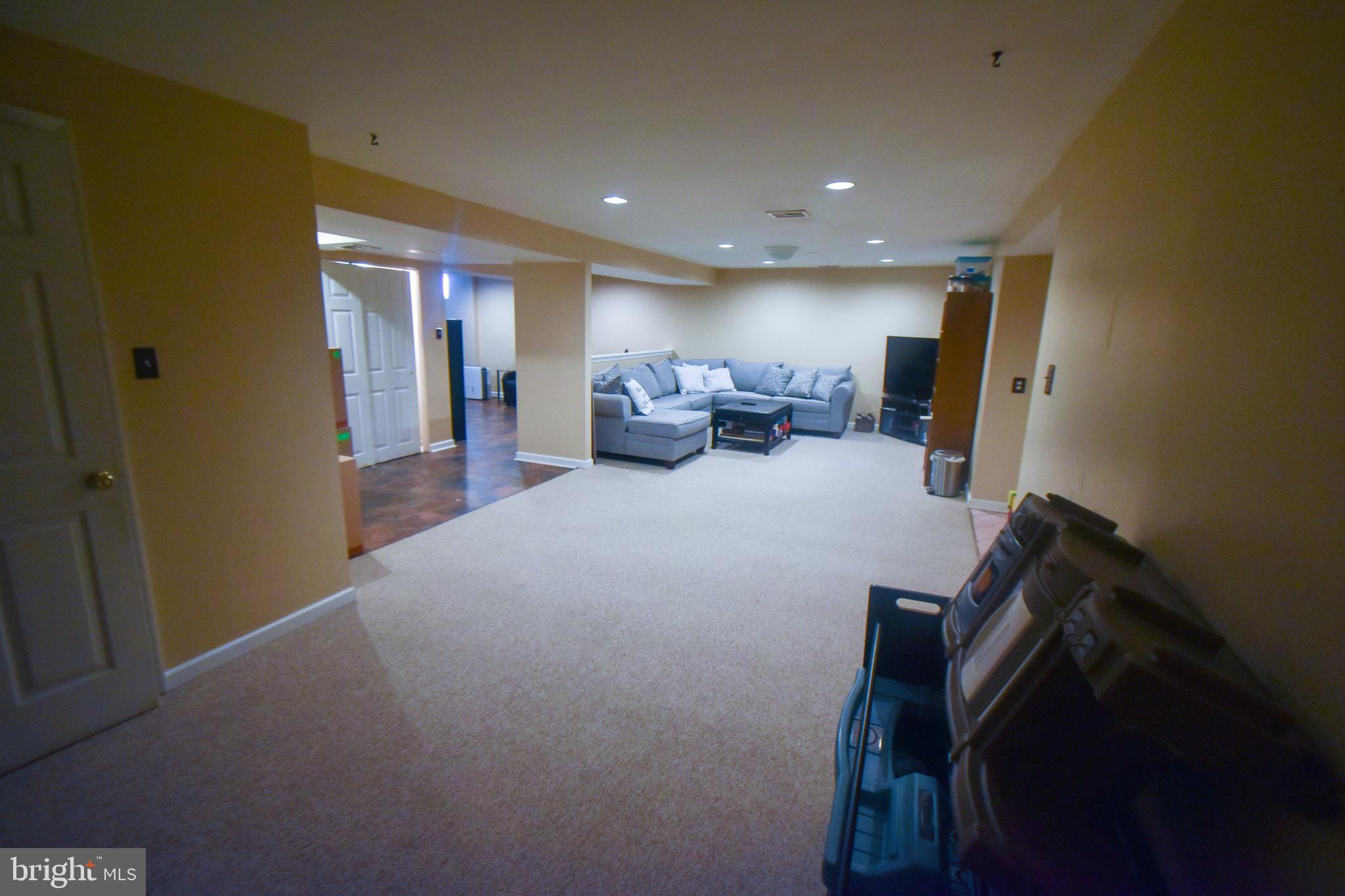318 Fell Ln