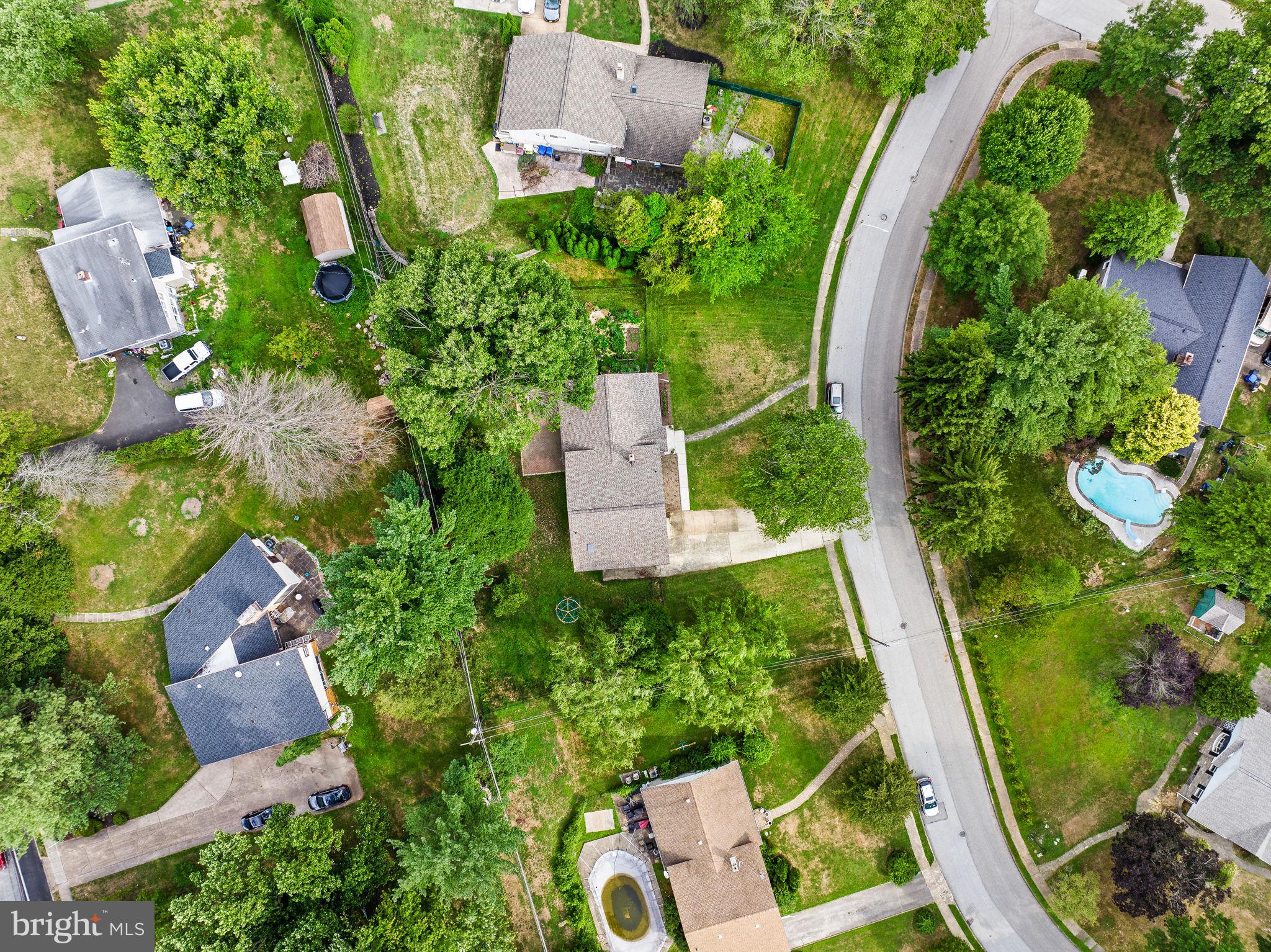 1505 Redwood Ln