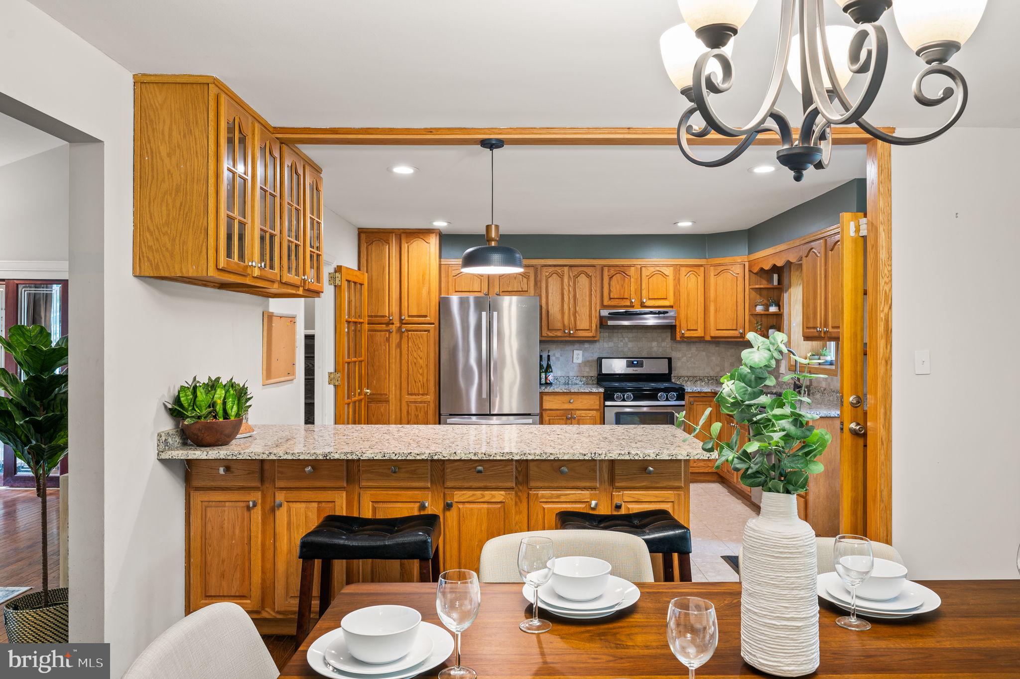 1505 Redwood Ln