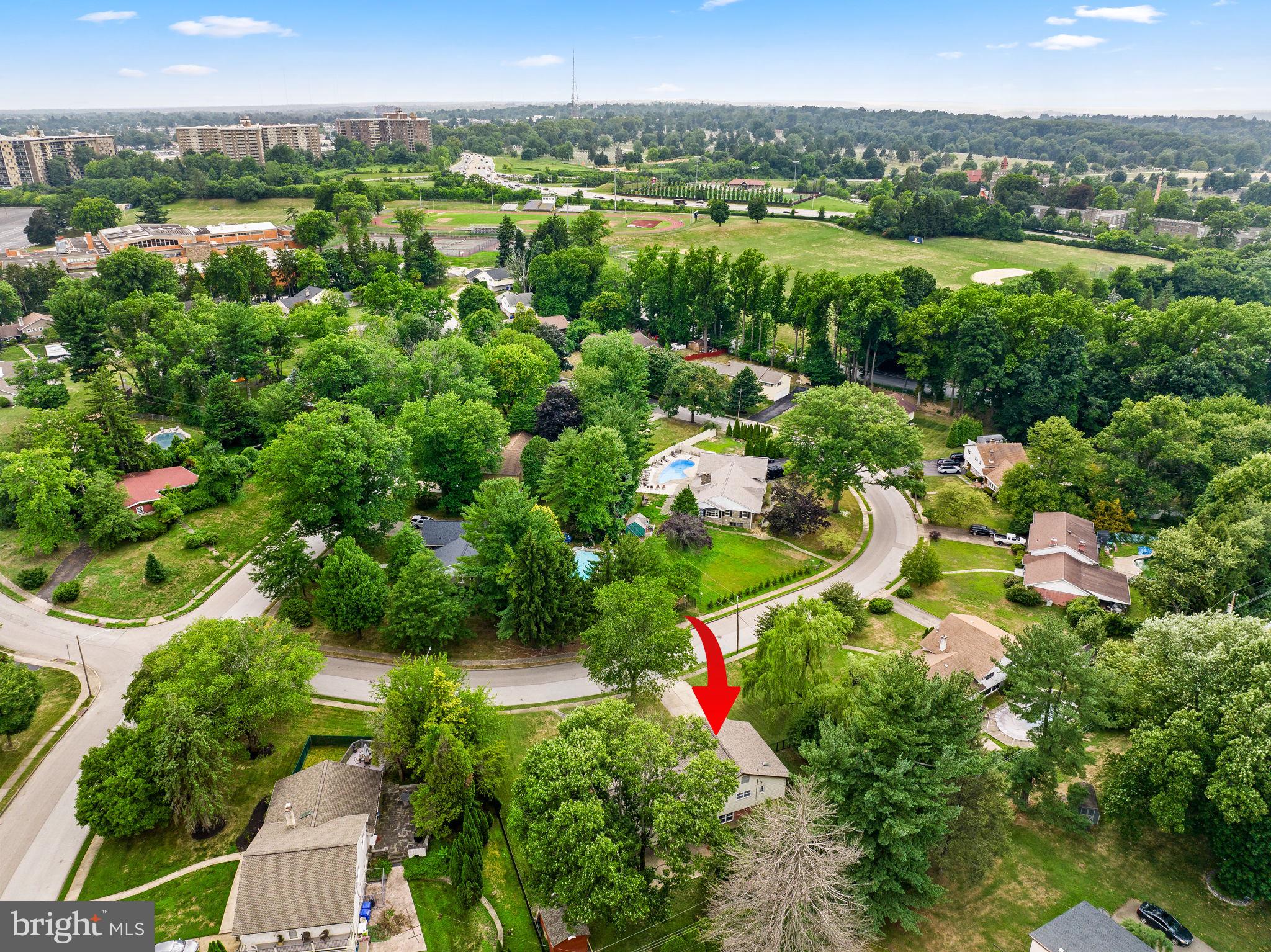 1505 Redwood Ln