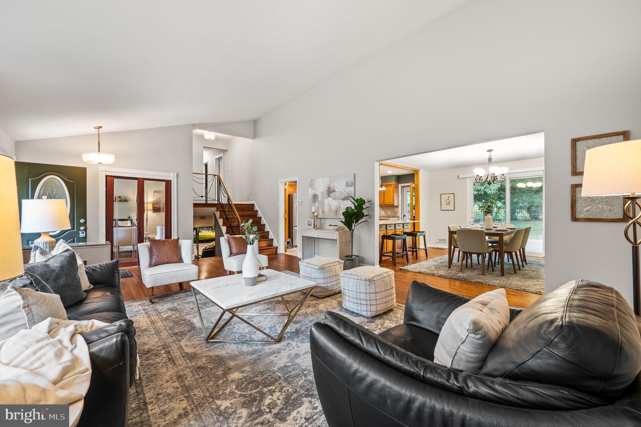 1505 Redwood Ln