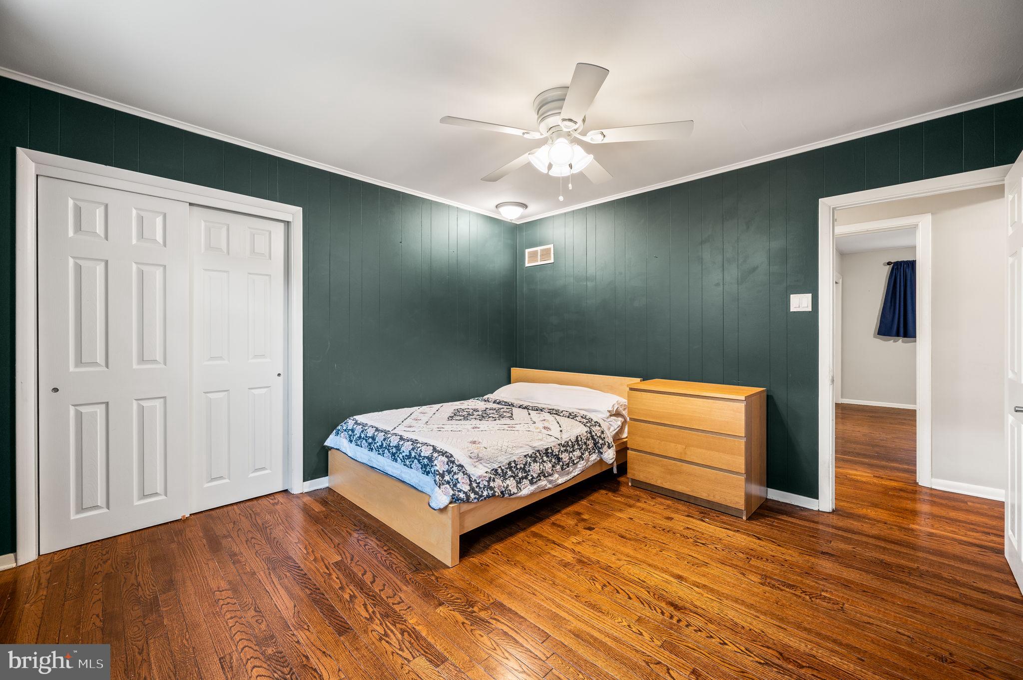 1505 Redwood Ln
