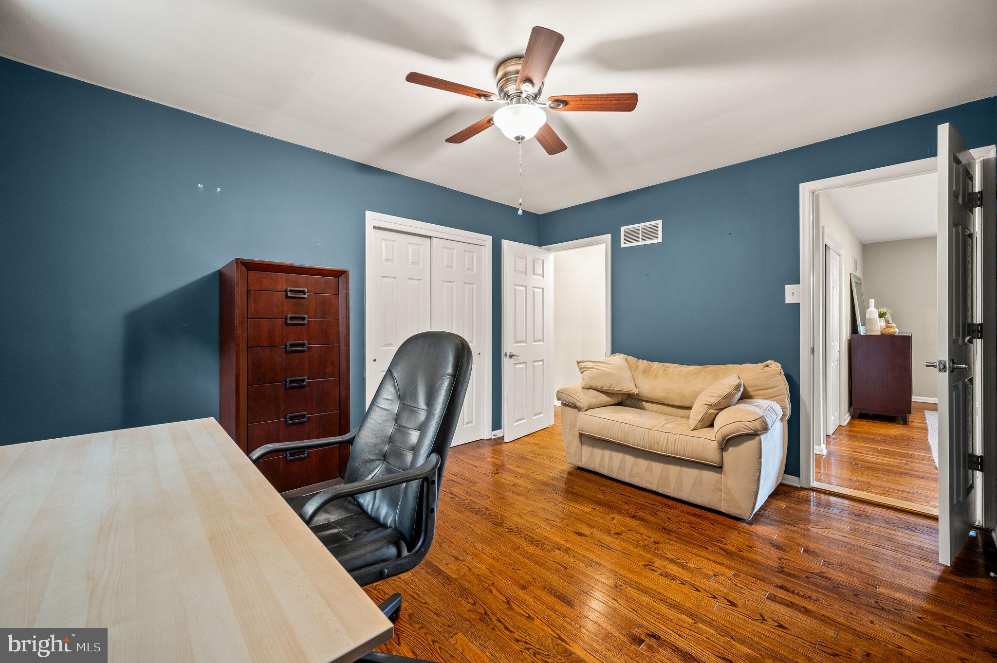 1505 Redwood Ln