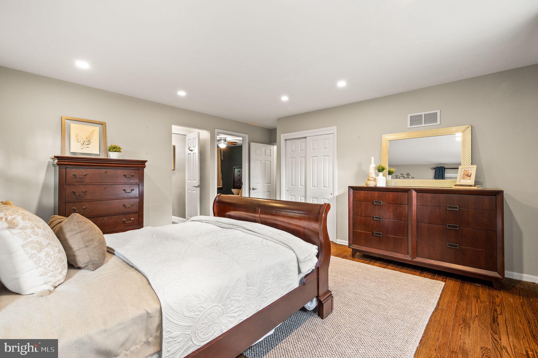 1505 Redwood Ln