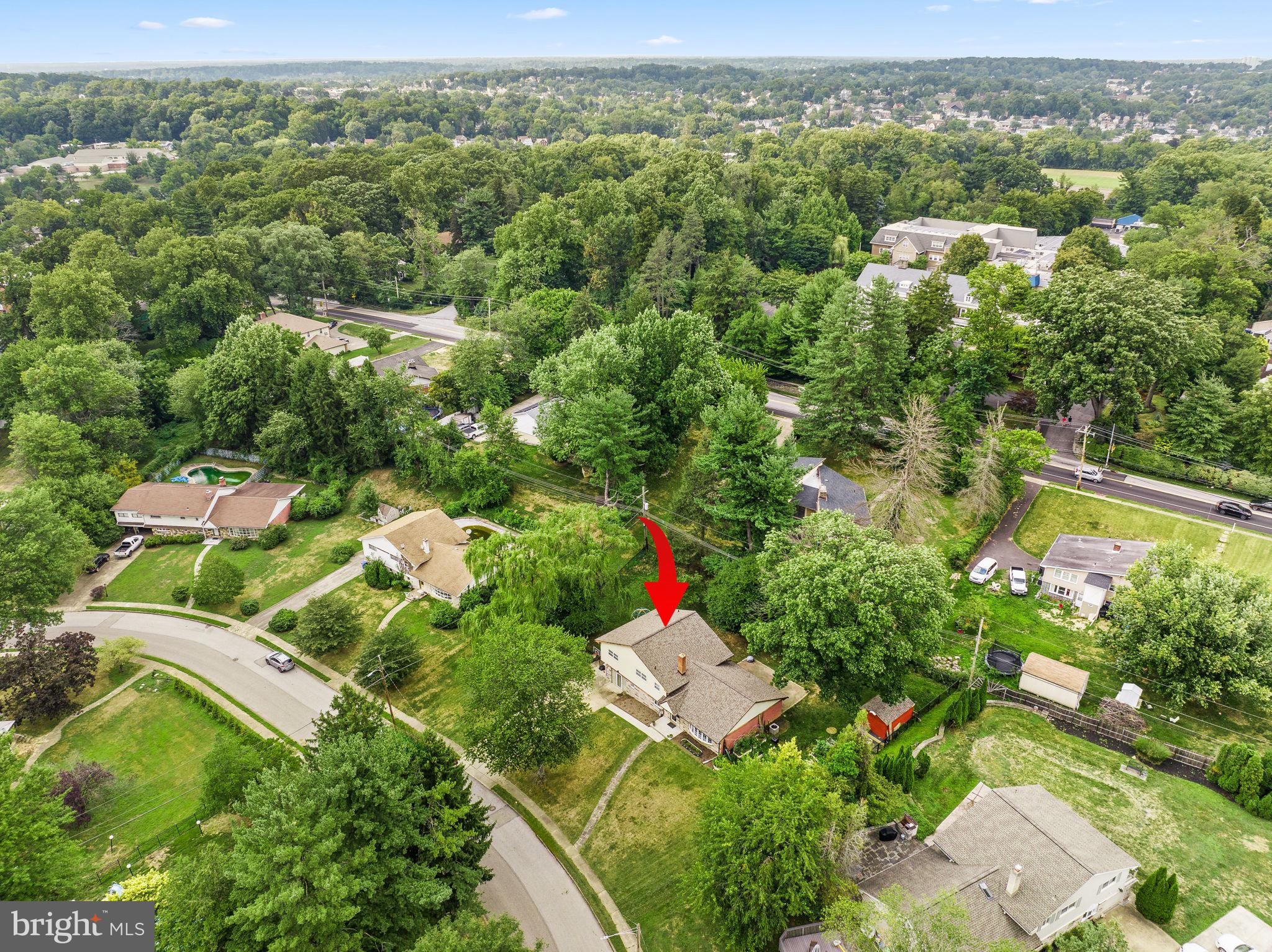 1505 Redwood Ln