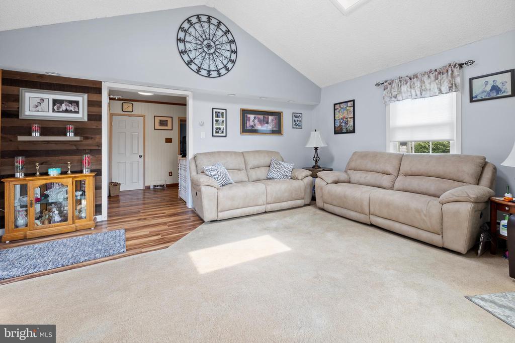 338 W Signal Hill Rd