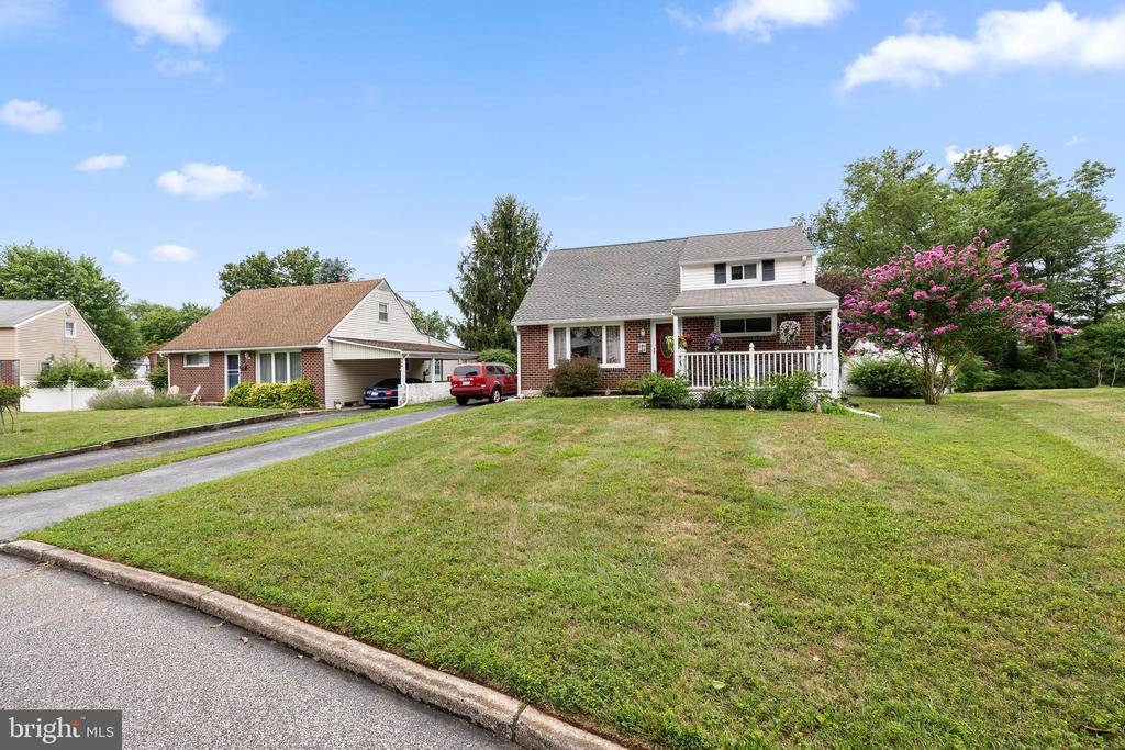 338 W Signal Hill Rd