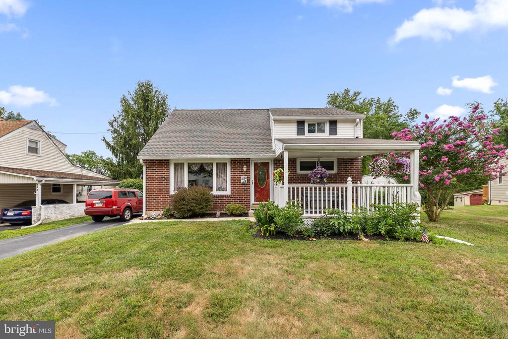338 W Signal Hill Rd