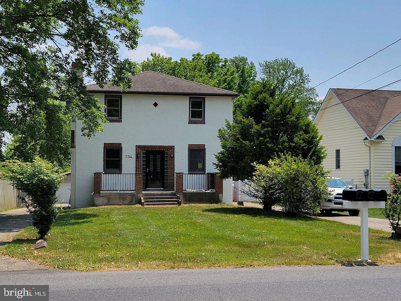 734 SUNNYSIDE AVE #2
