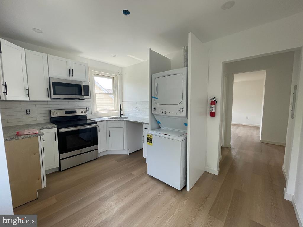 734 SUNNYSIDE AVE #2