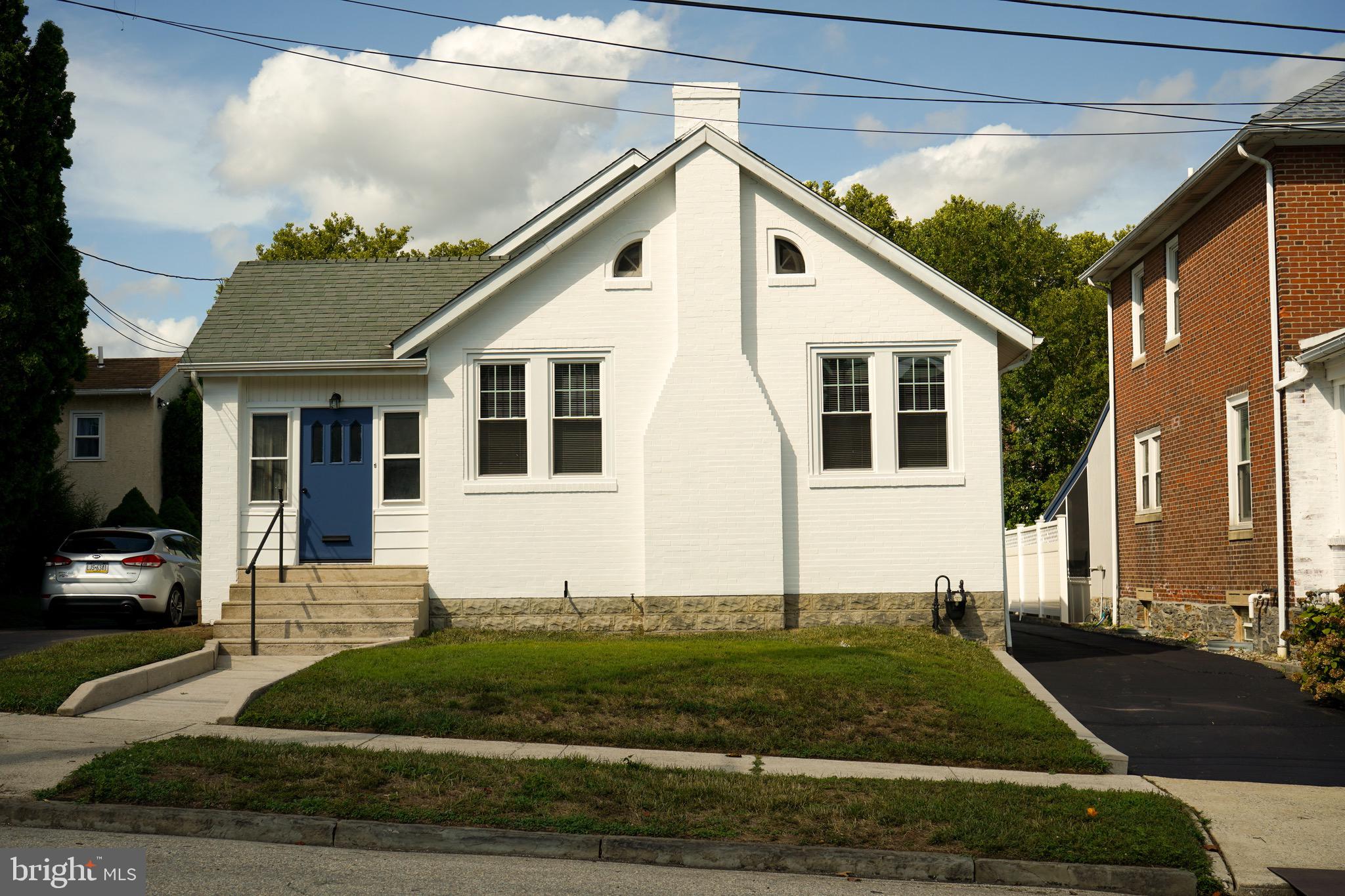 116 E 10th Ave