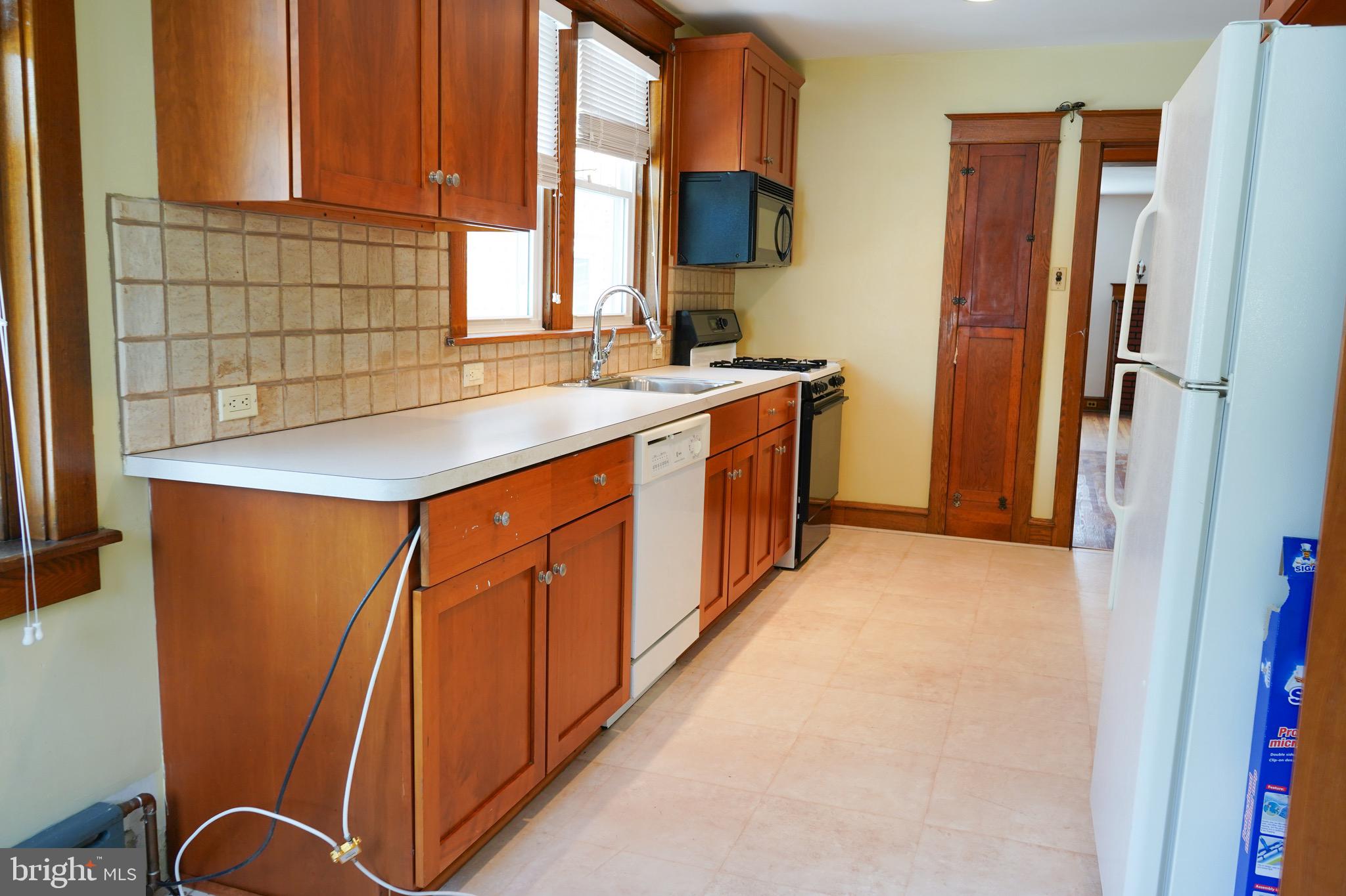 116 E 10th Ave