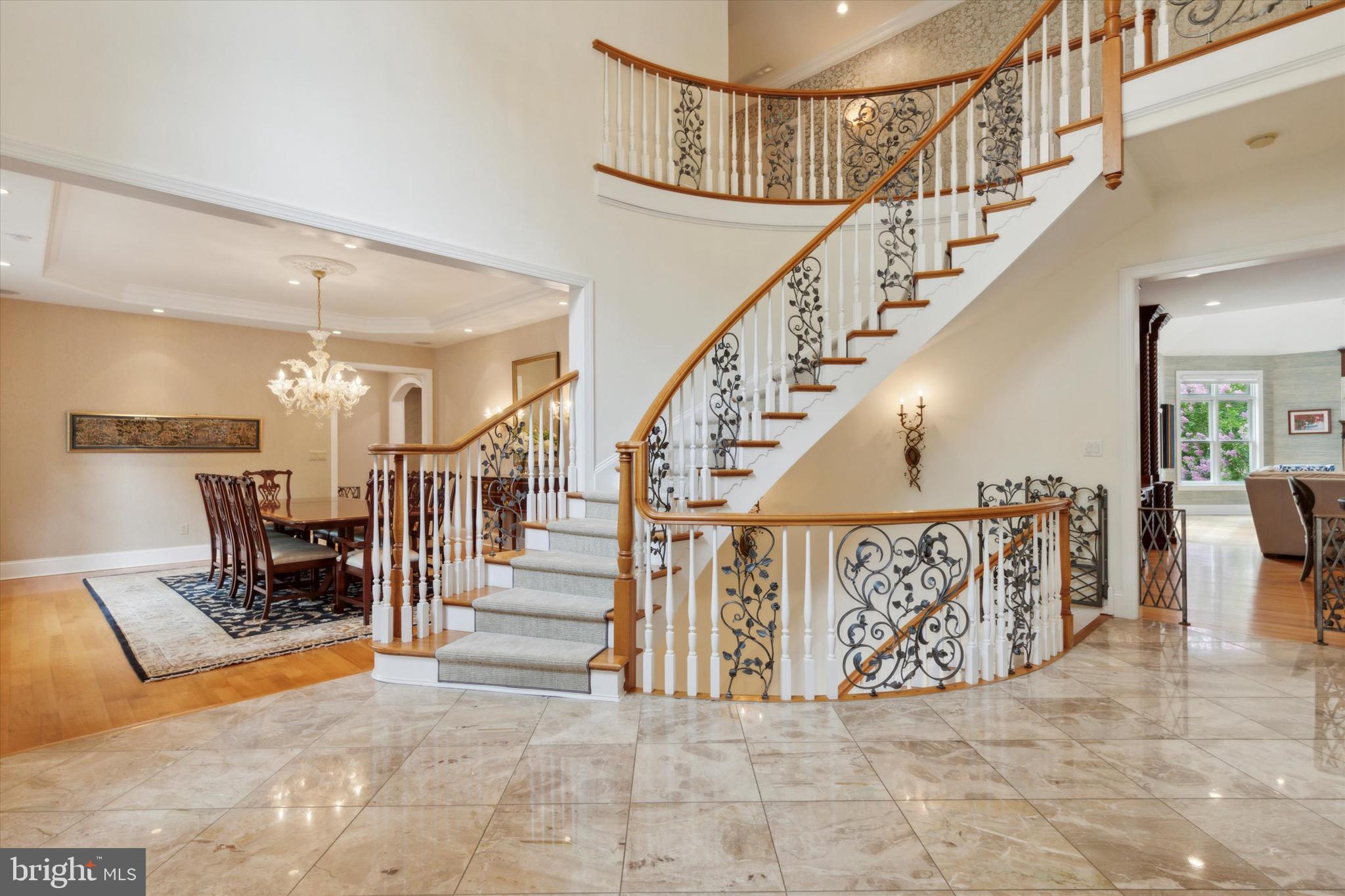 2040 Harts Ln
