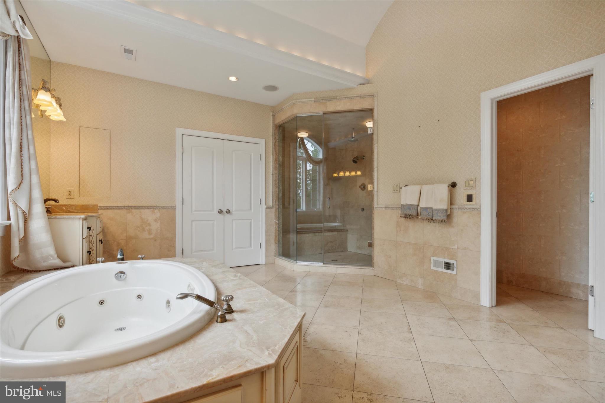 2040 Harts Ln