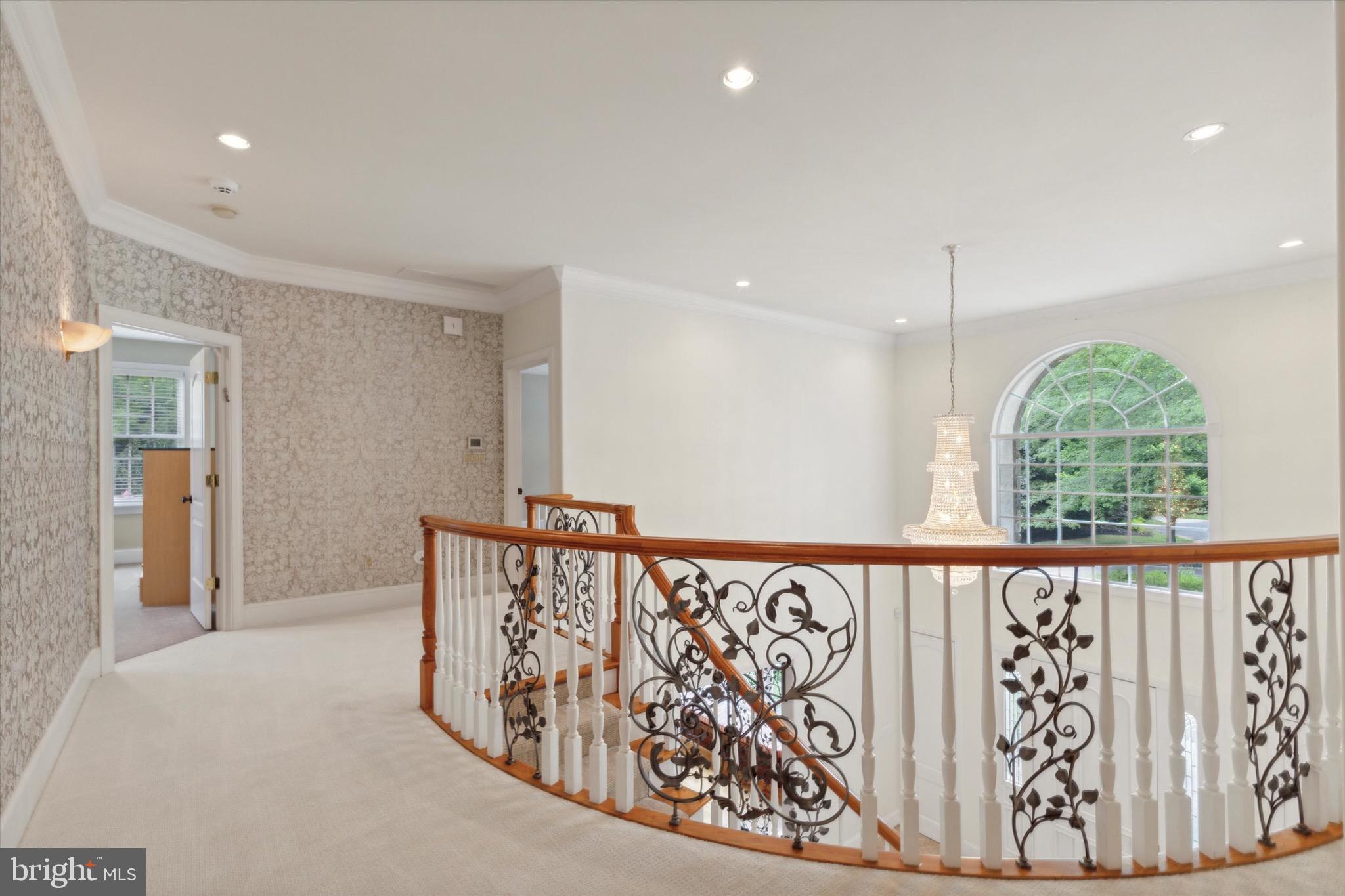 2040 Harts Ln