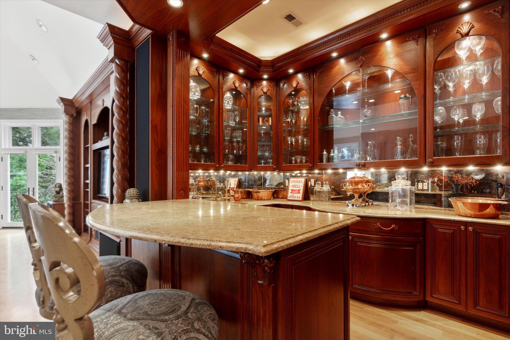 2040 Harts Ln