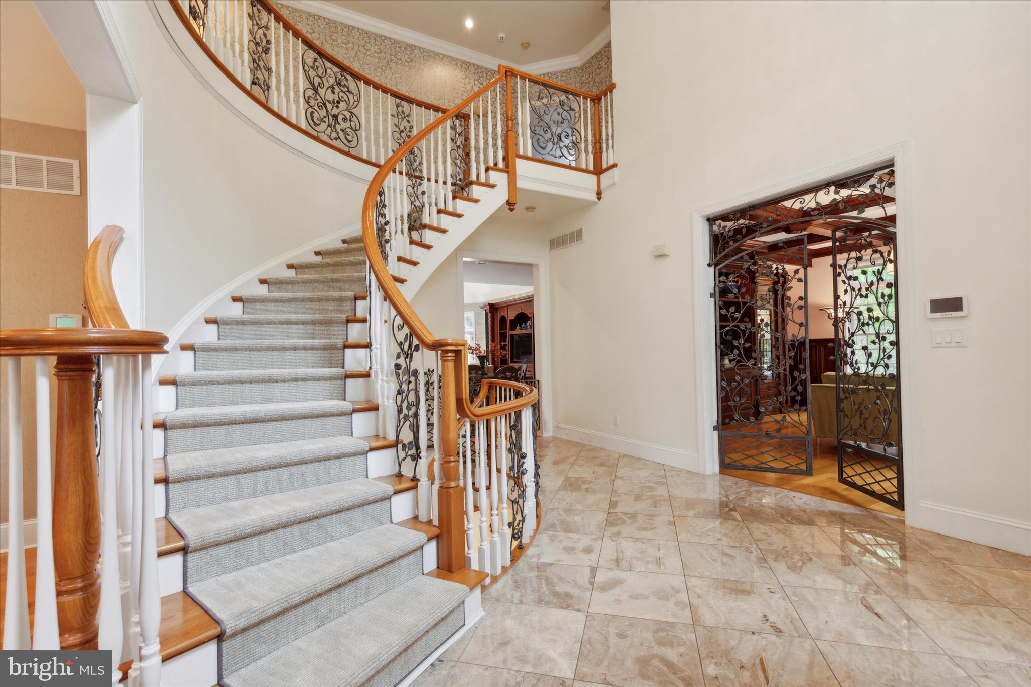 2040 Harts Ln
