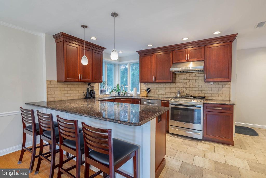 544 Winding Way