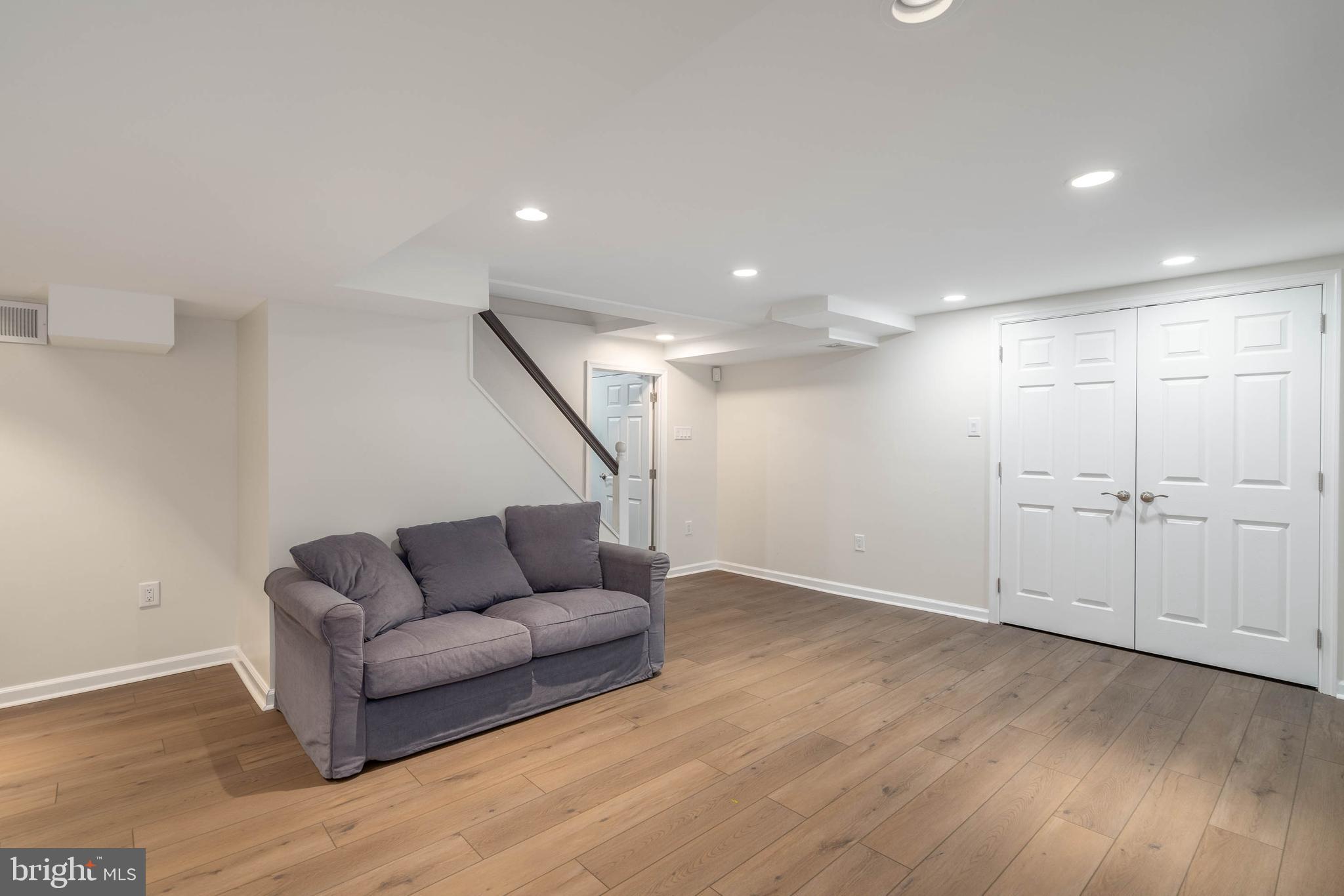 544 Winding Way