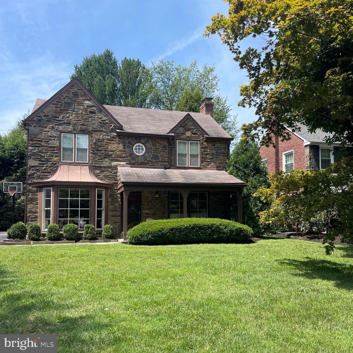 544 Winding Way