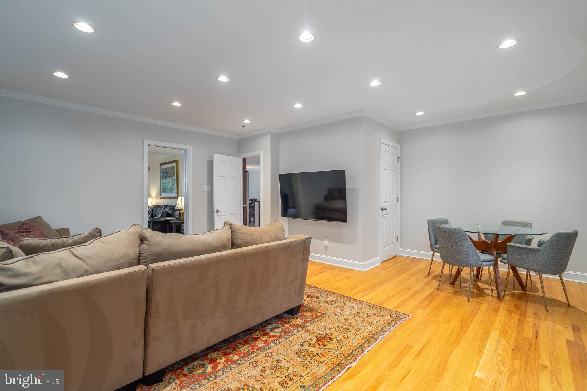 544 Winding Way