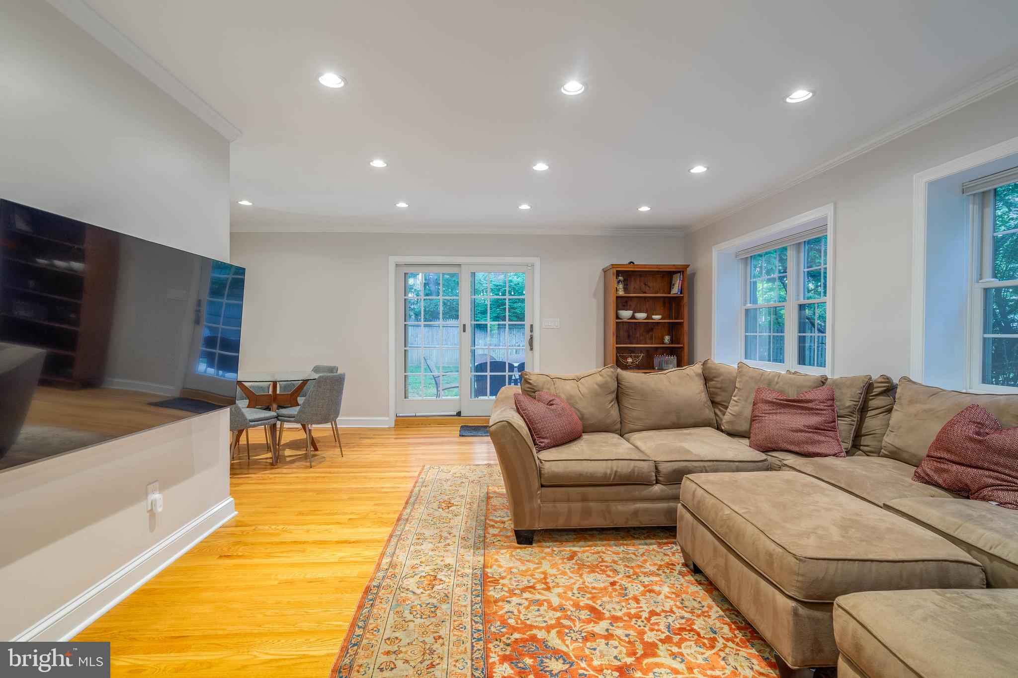 544 Winding Way