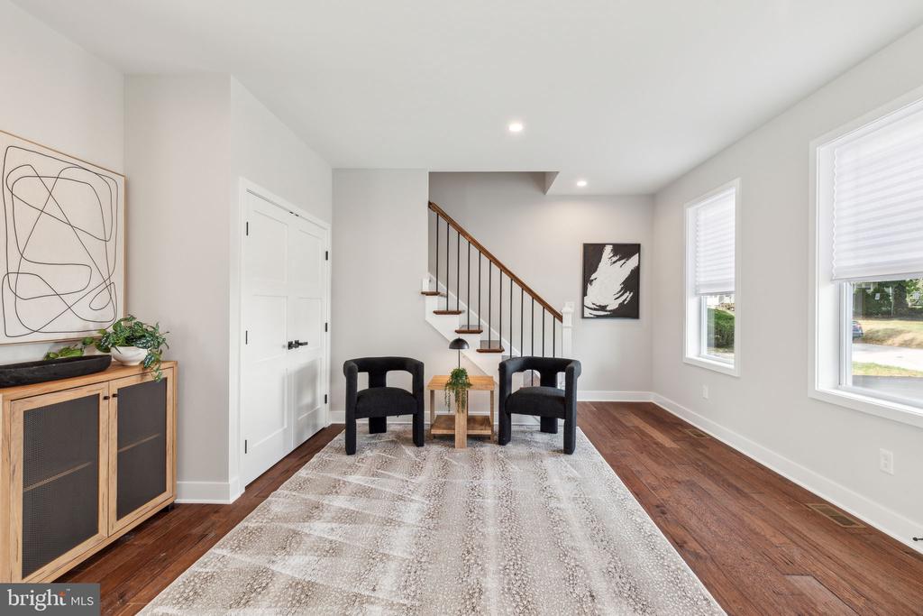 237 Osceola Ave
