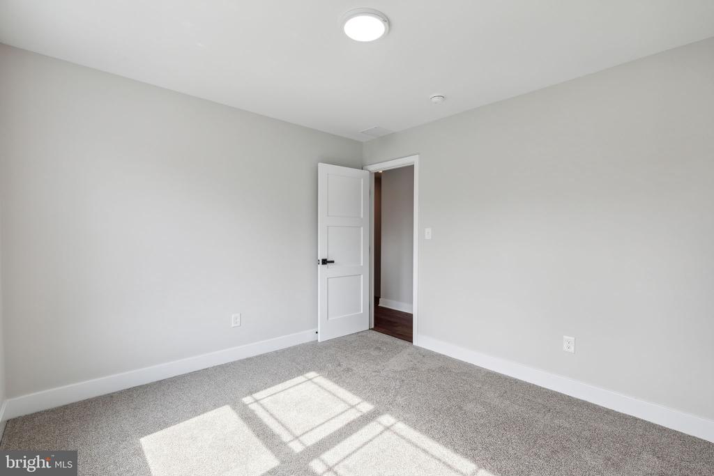 237 Osceola Ave