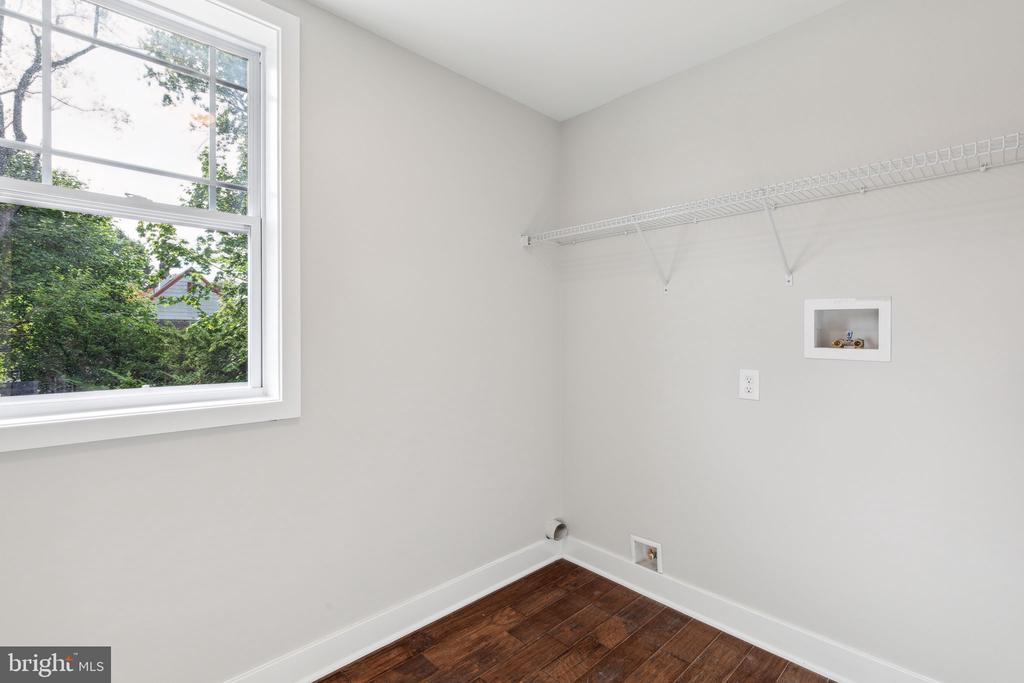 237 Osceola Ave