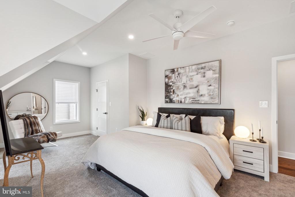 237 Osceola Ave