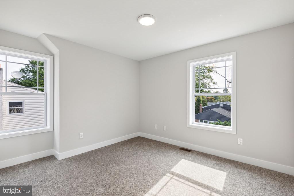 237 Osceola Ave