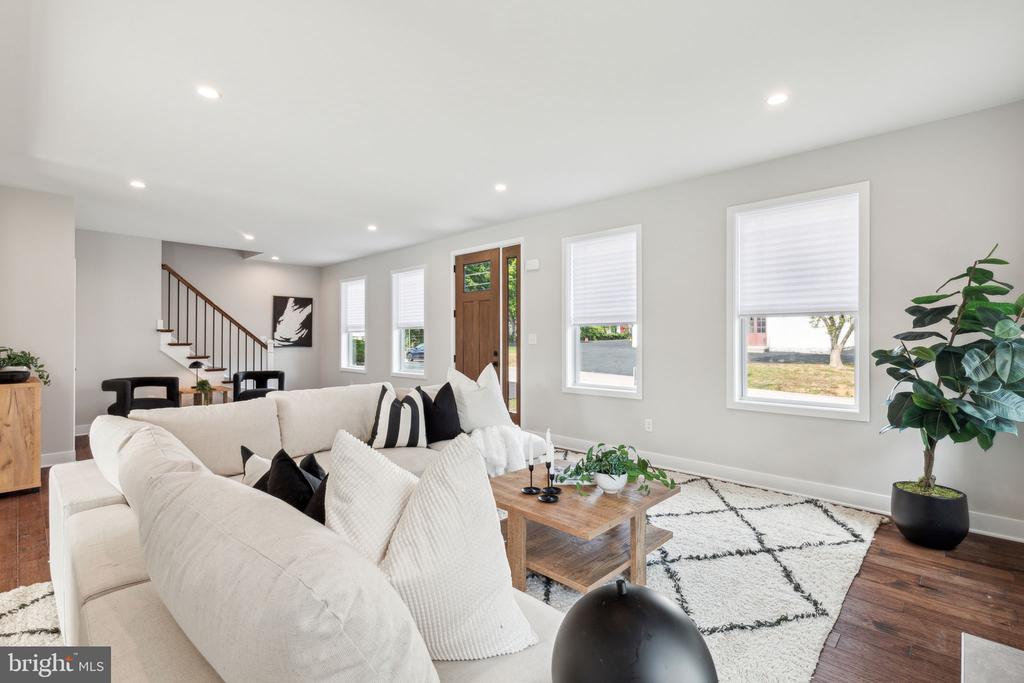 237 Osceola Ave